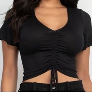 Crop black shirt
